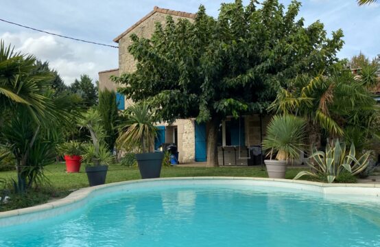 Maison en pierre avec piscine à 10mns de Valence TGV